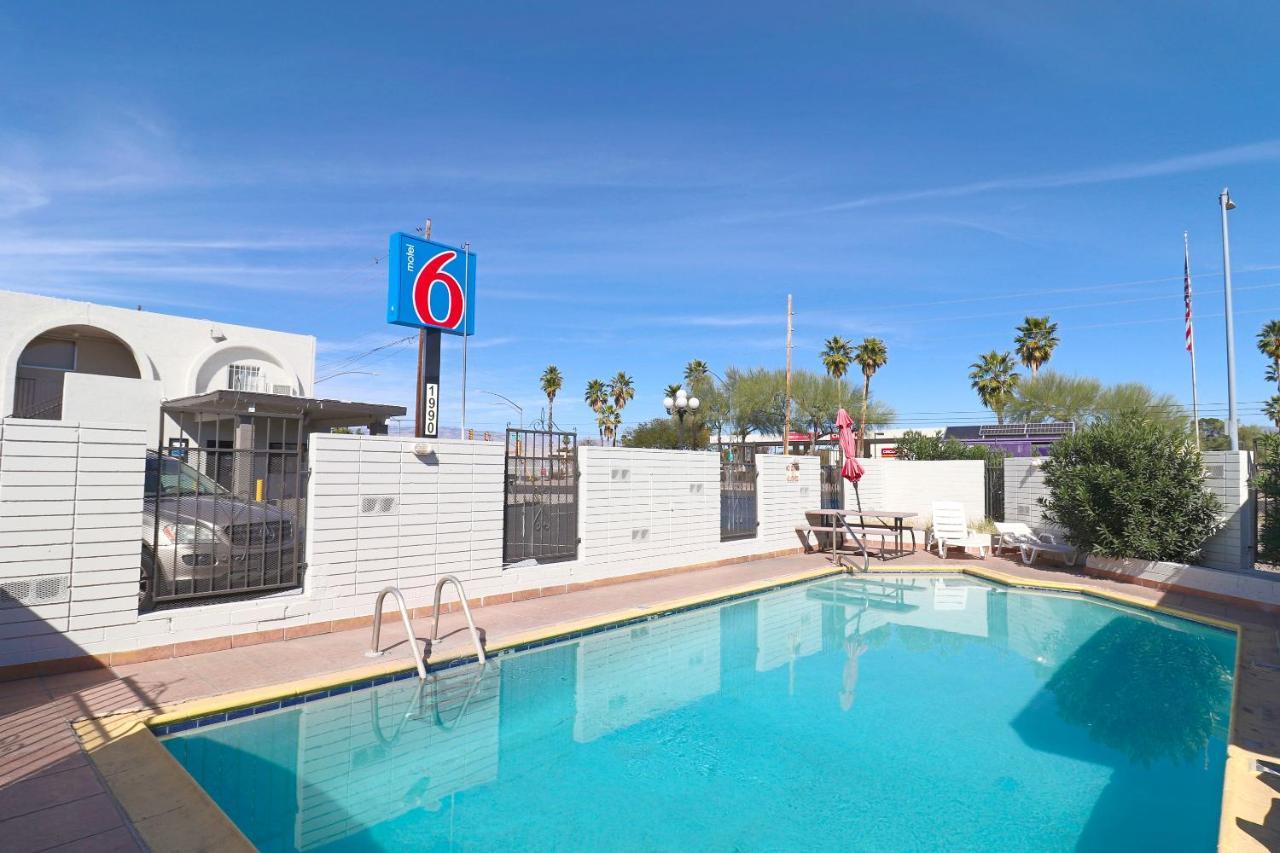 Motel 6 Tucson, Az - East Williams Center Exteriör bild