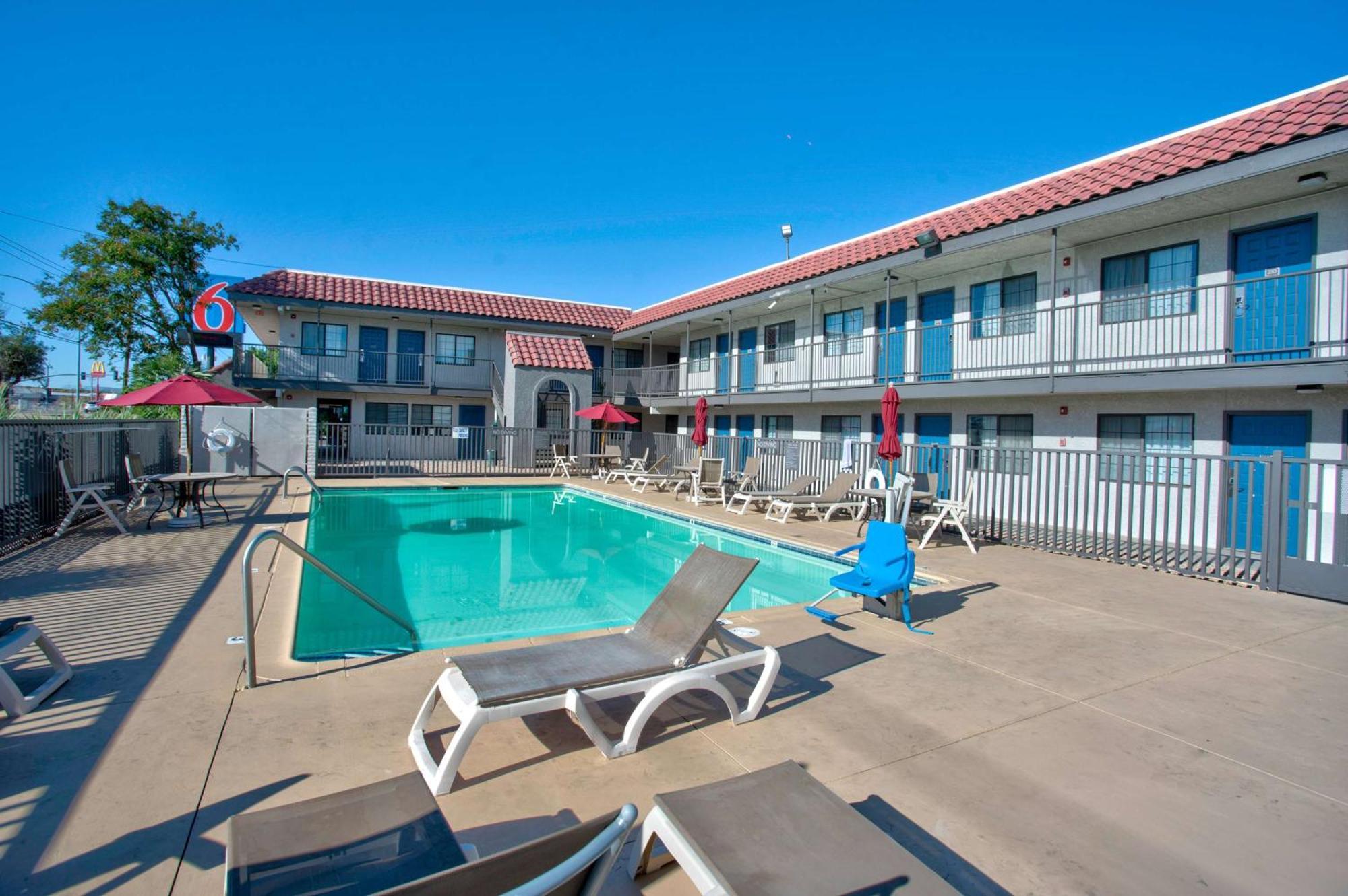 Motel 6 Tucson, Az - East Williams Center Exteriör bild